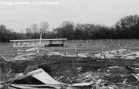 File:Michellehengel--65-Hi Drive-in, Blaine, MN, 2002.jpg
